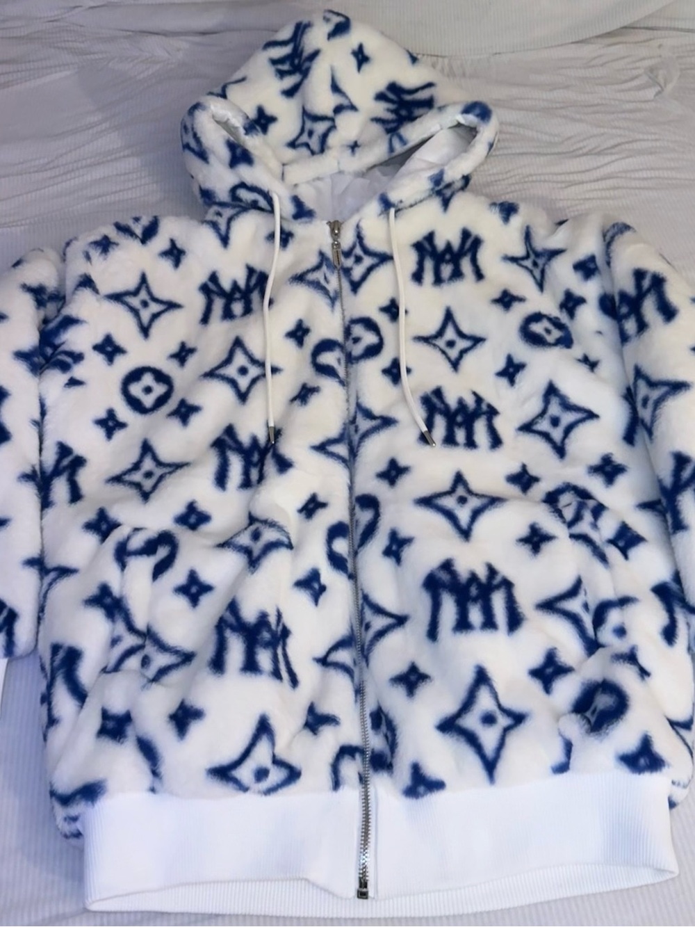 Watson Mink Plush Zip-Up Hoodie in White and Navy logo